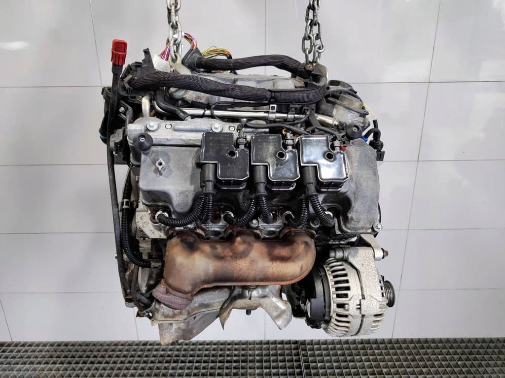 Moteur M 112.973 — vue 4