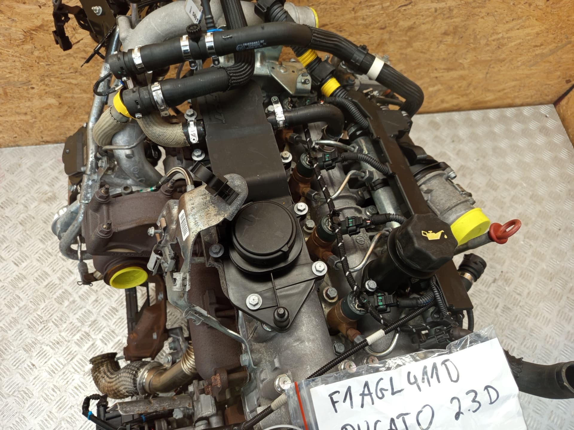 Moteur F1AGL411D — vue 4