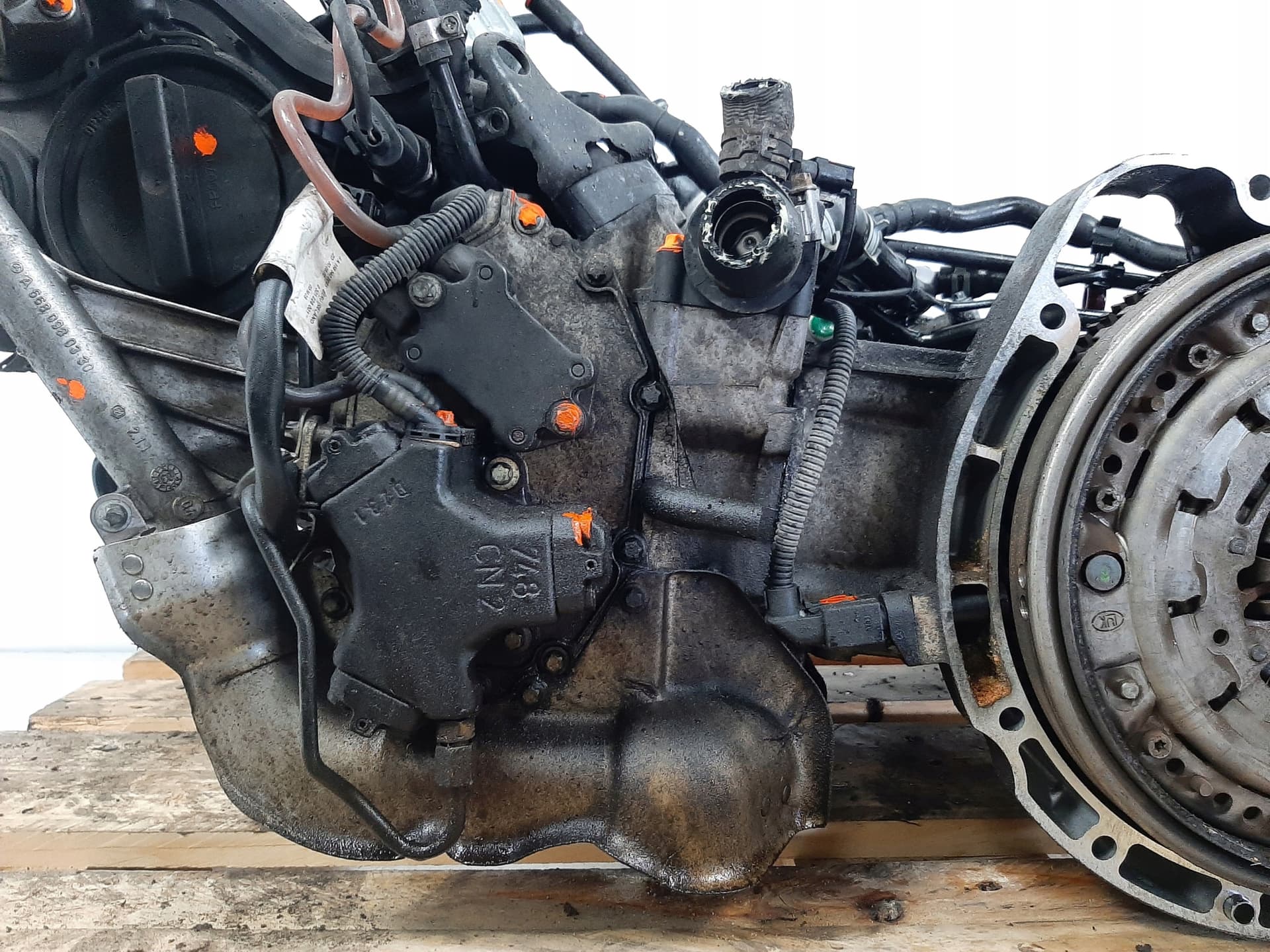 Moteur OM 668.942 — vue 8