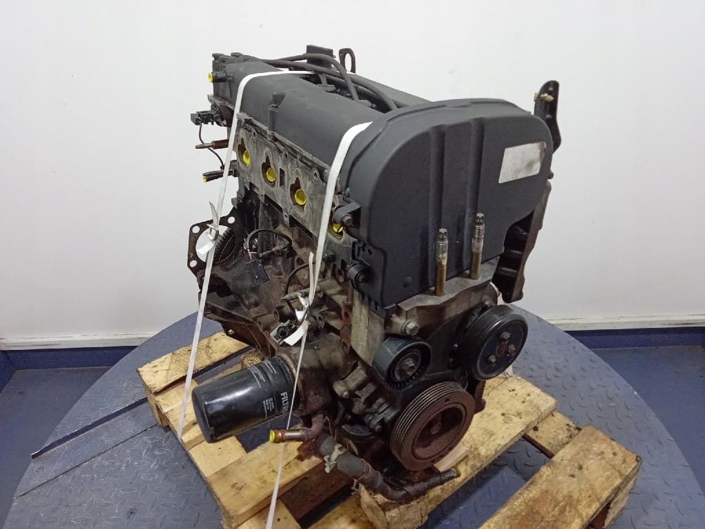 Moteur YF — vue 4