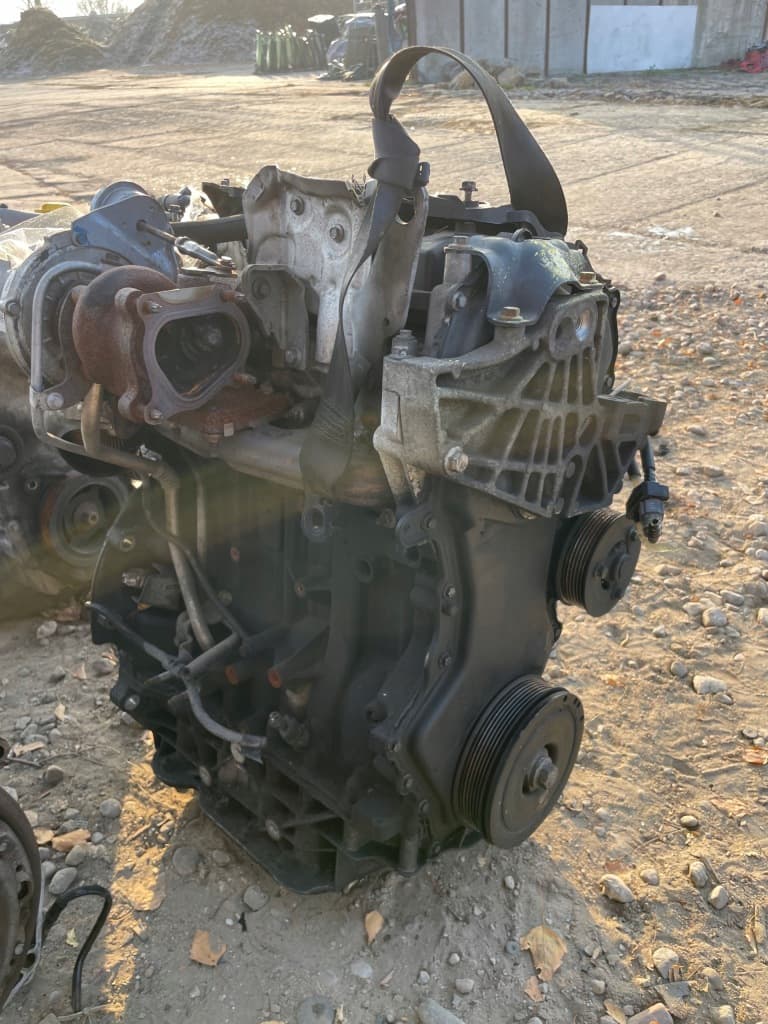 Moteur M9R 782 — vue 3