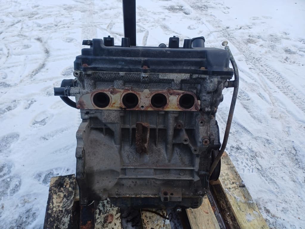 Moteur 4A90 — vue 2