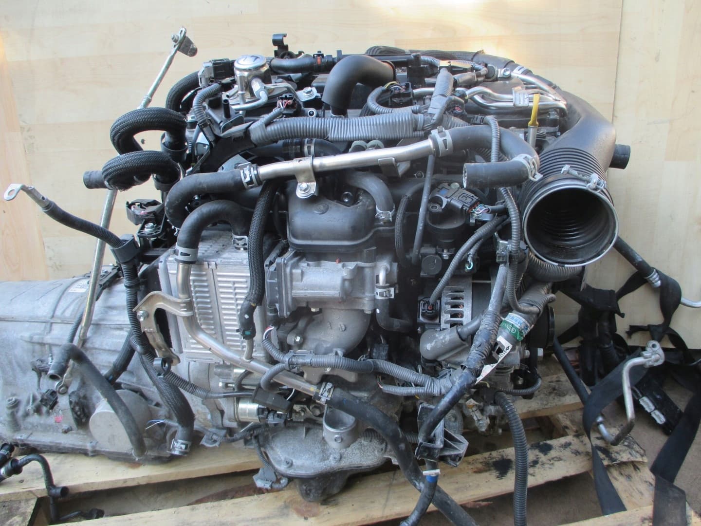 Moteur 8AR-FTS — vue 6