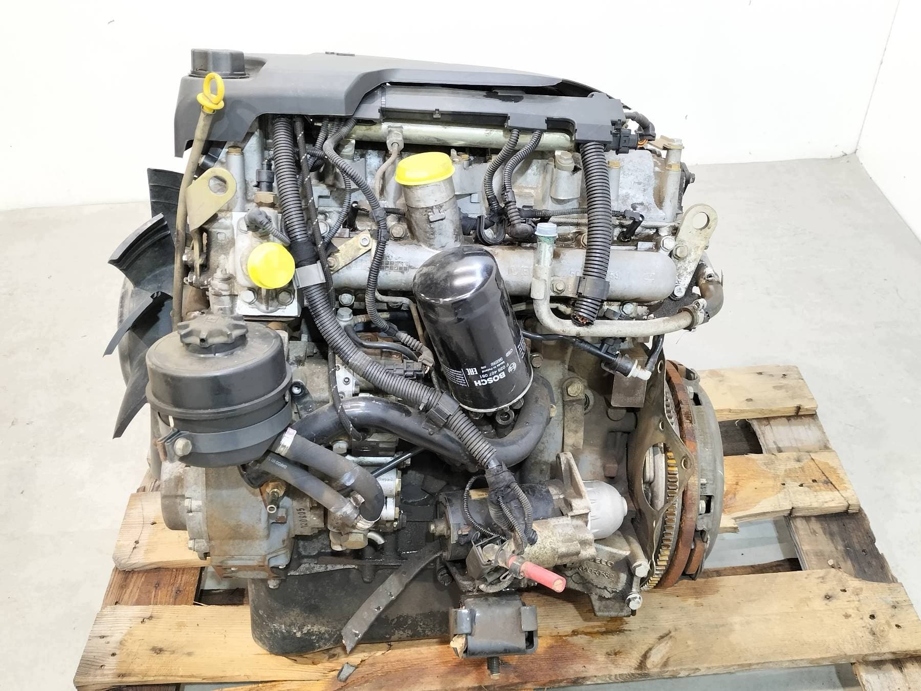 Moteur F1CE0481A — vue 3