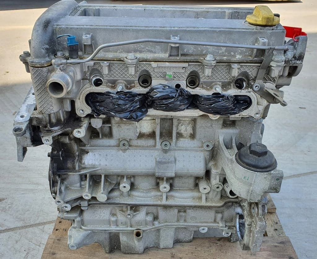 Moteur B207E — vue 3