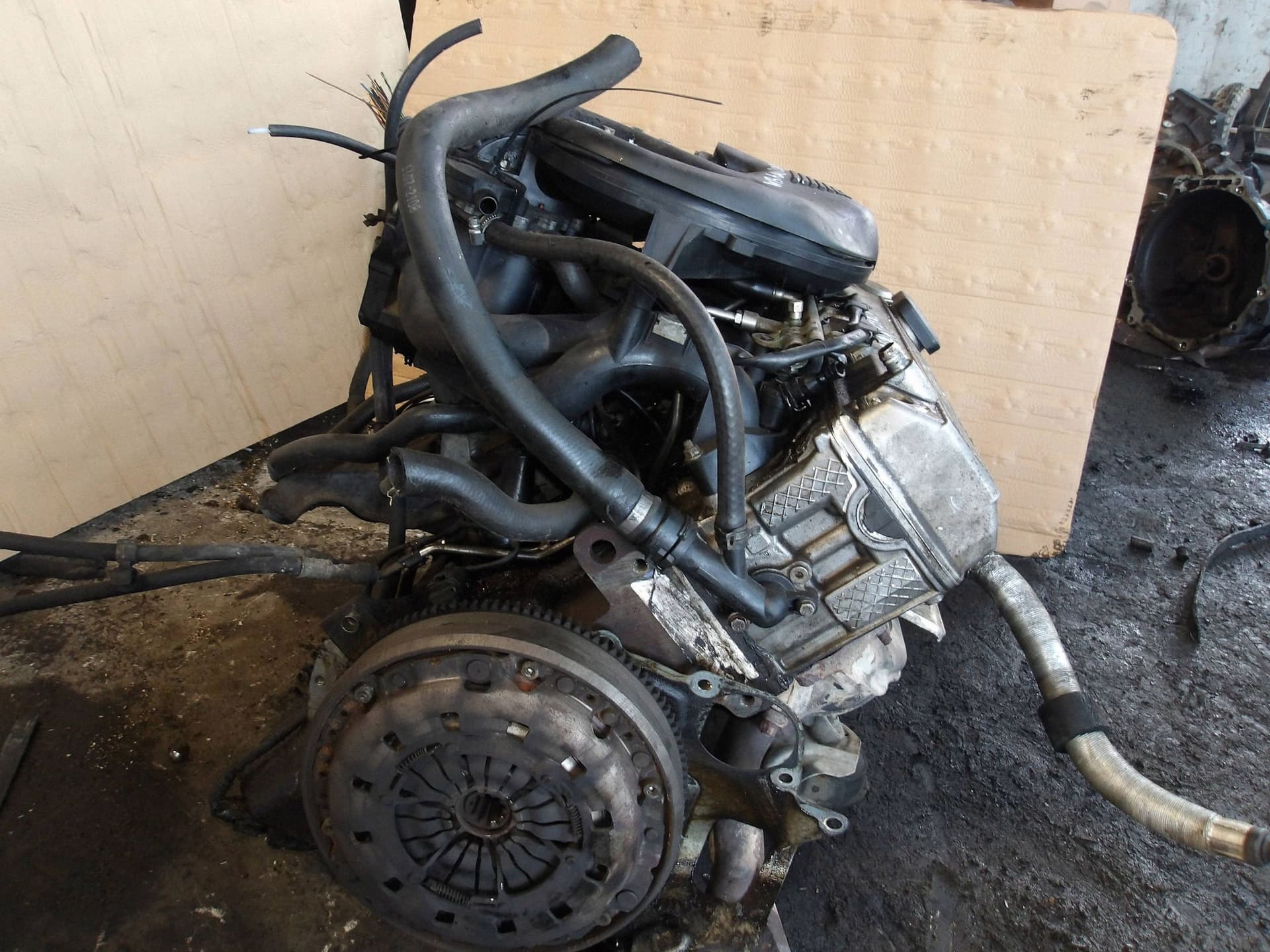 Moteur M43 B19 (194E1) — vue 2