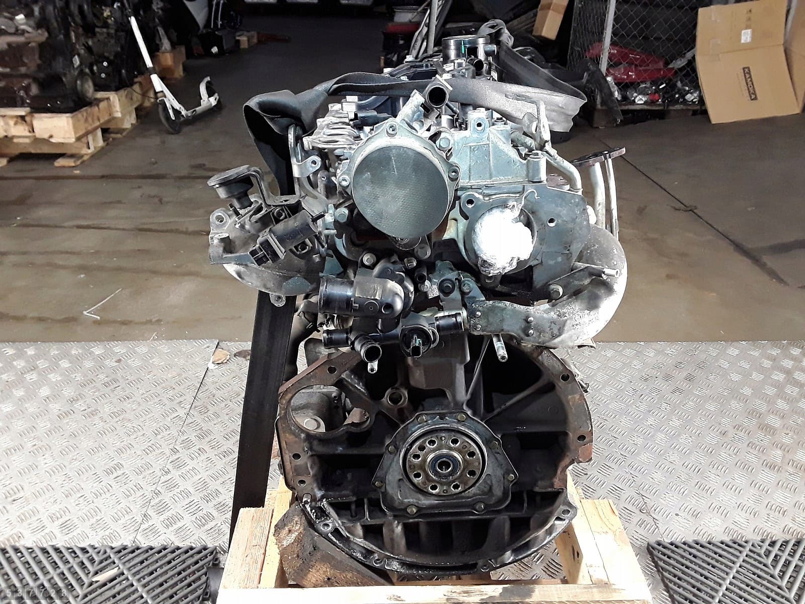 Moteur M9R 858 — vue 3