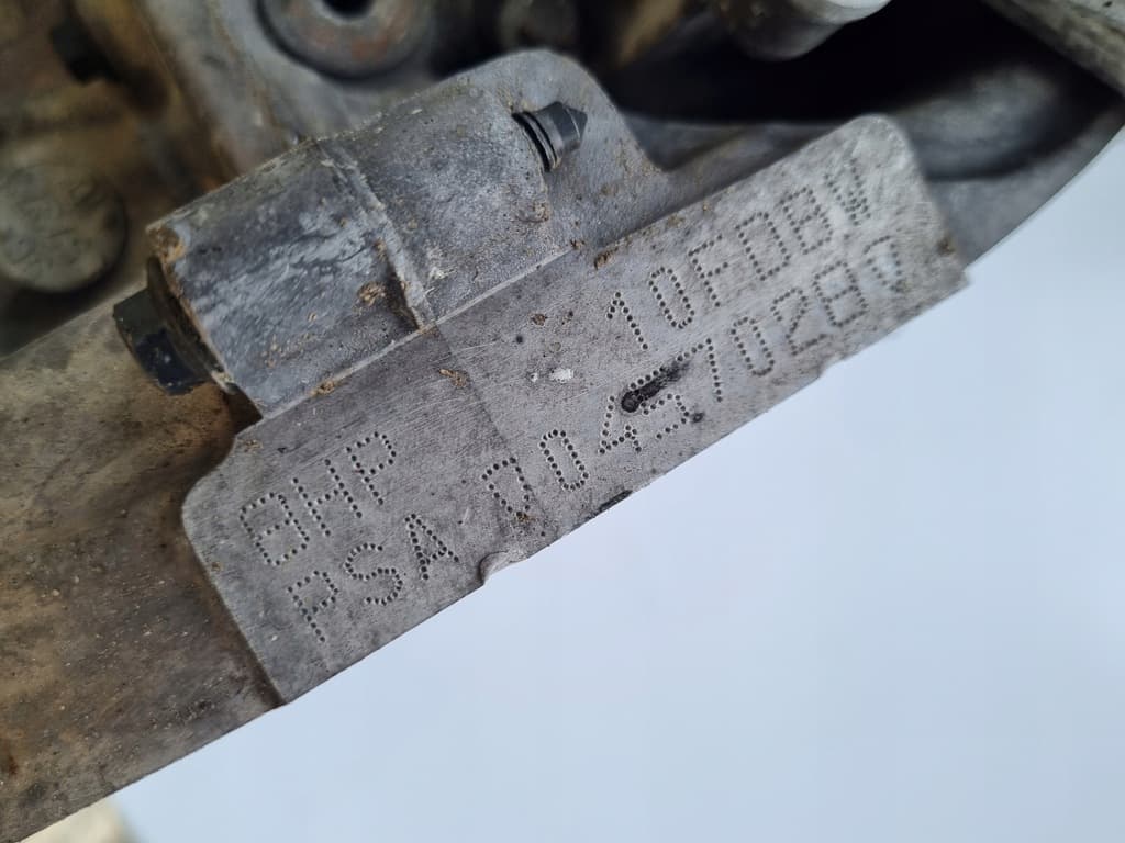 Moteur 8HP (DV4C) — vue 3