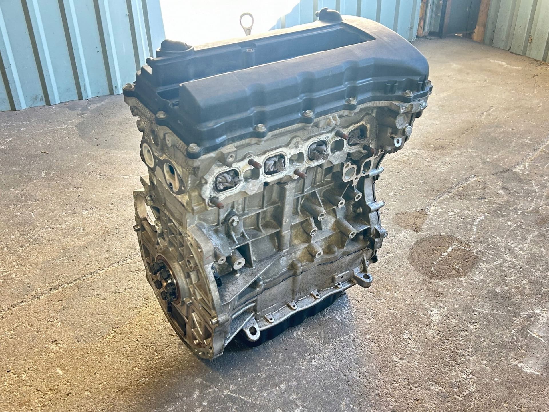 Moteur 4B12 — vue 4