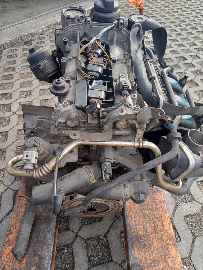 Moteur AZQ — vue 3