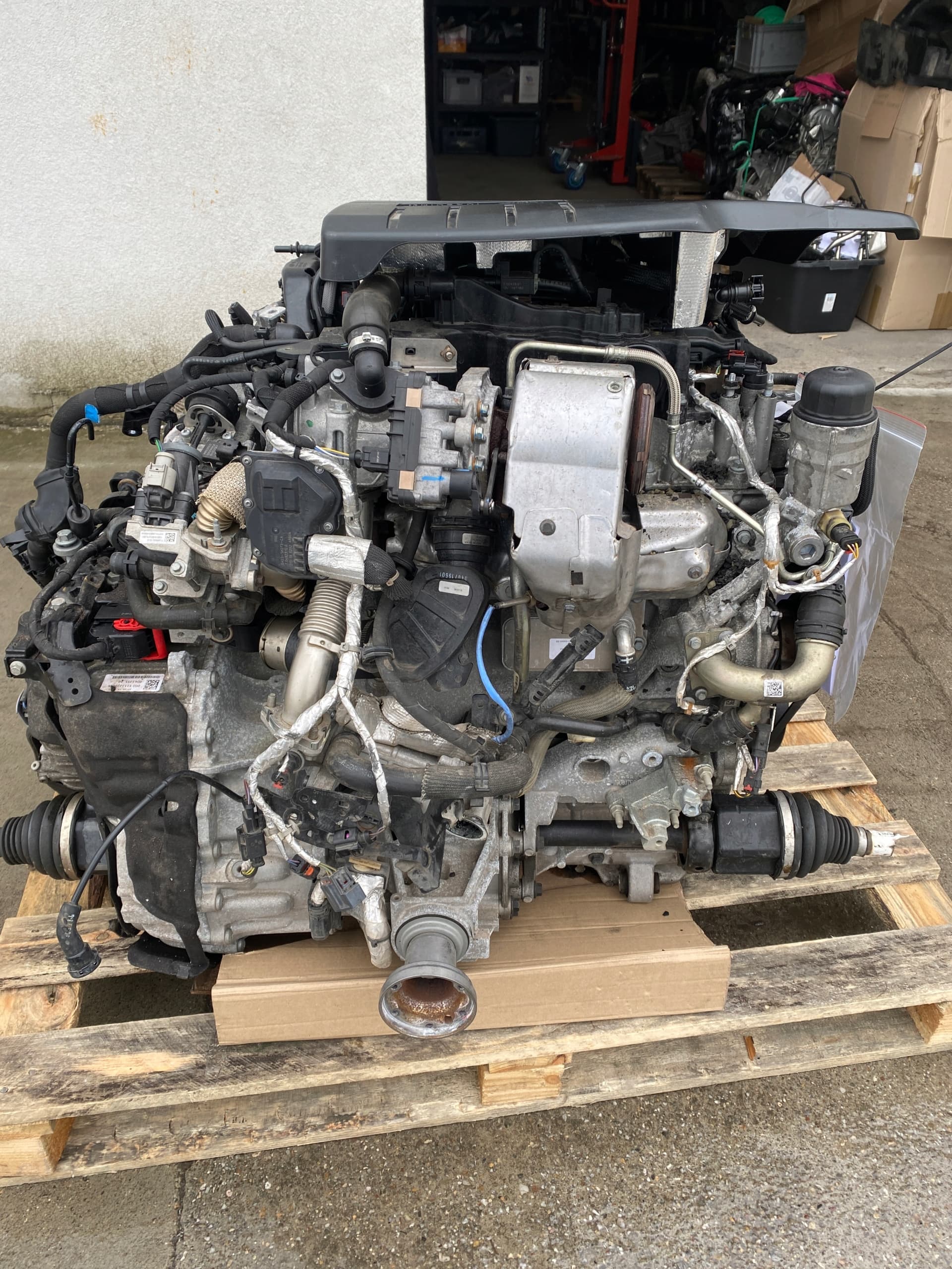 Moteur 204DTD(AJ21D4) — vue 3