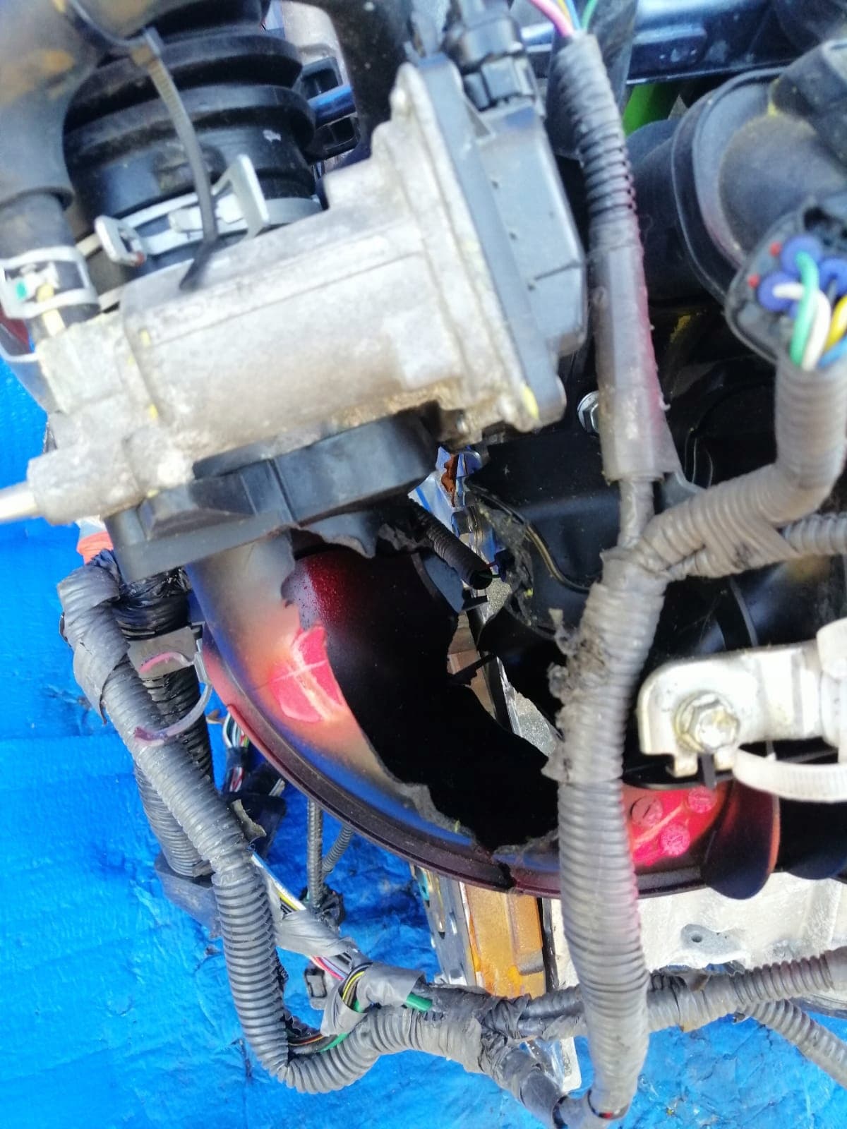 Moteur 2AR-FXE — vue 4