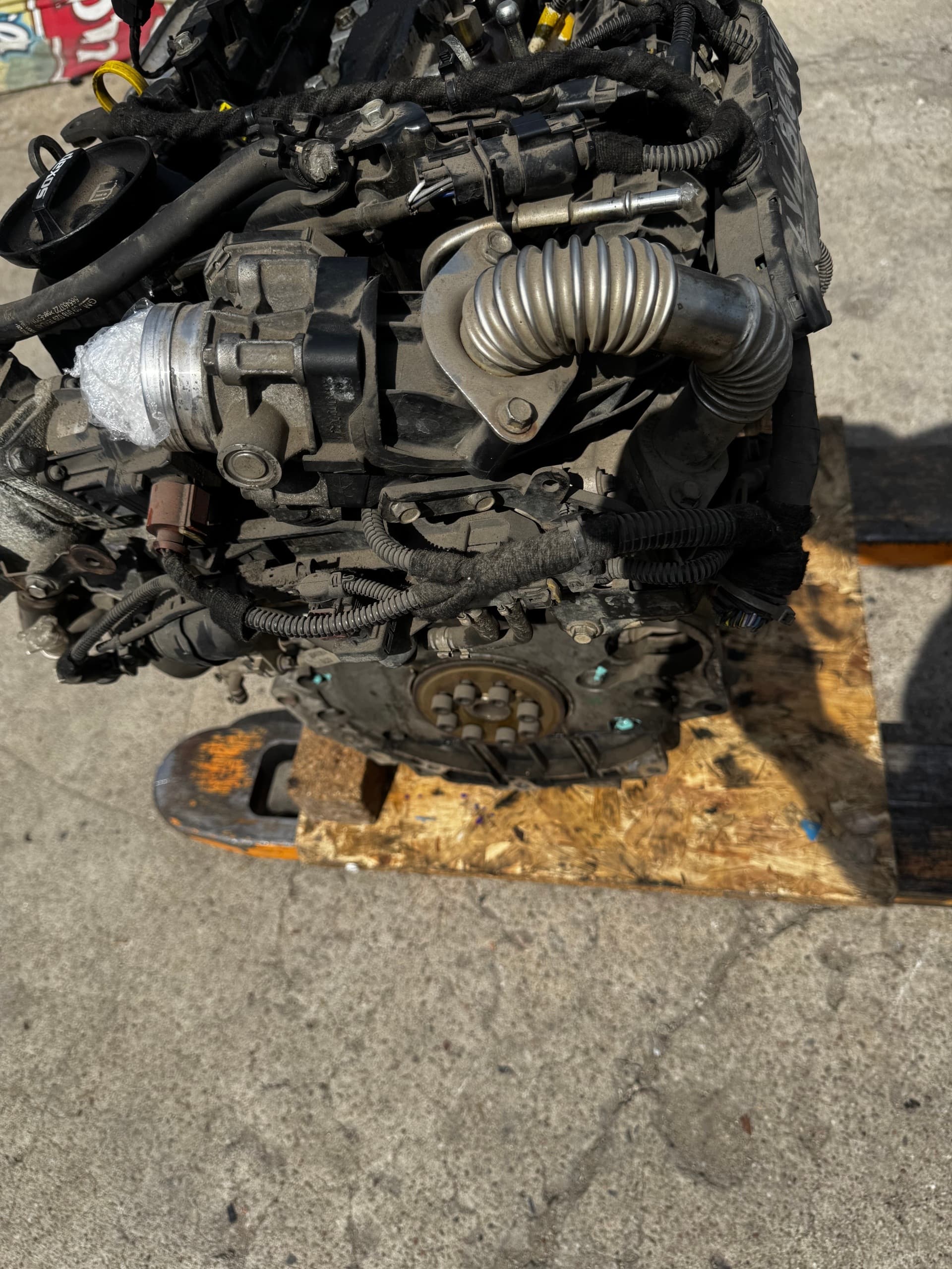 Moteur B 16 DTH — vue 2