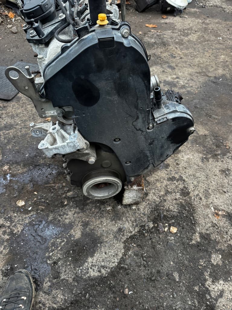 Moteur F1AE3481D — vue 3