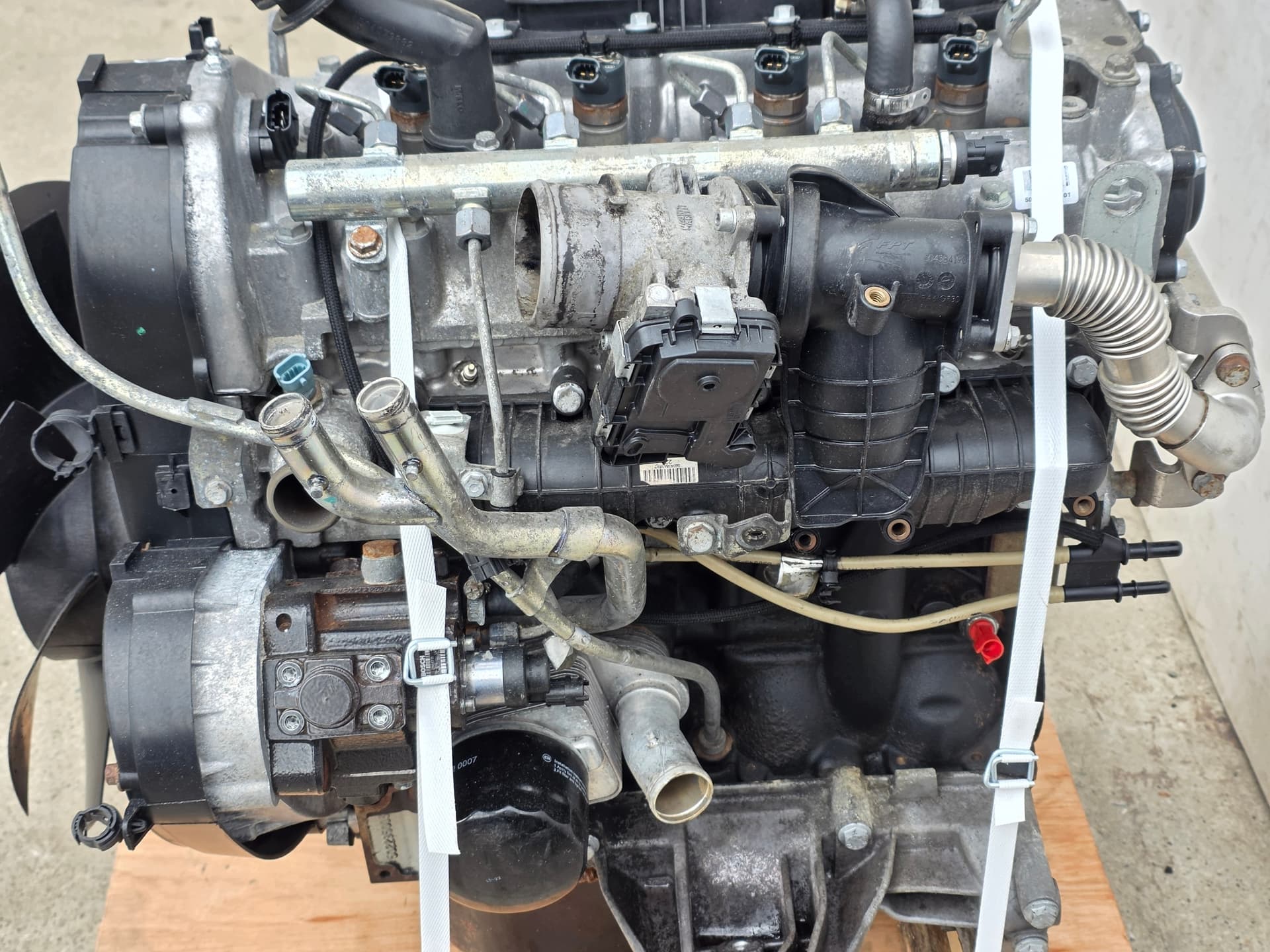 Moteur F1AE3481B — vue 5