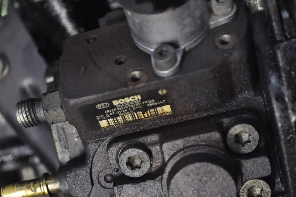 Moteur 9HV (DV6TED4BU) — vue 2