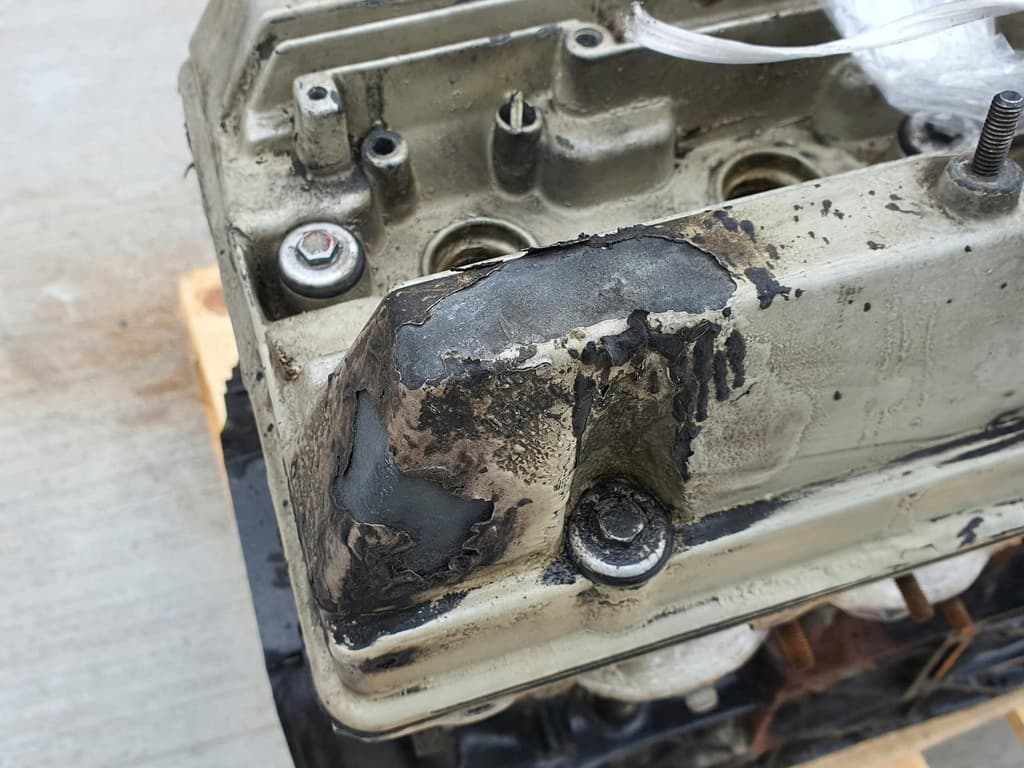 Moteur M 104.990 — vue 3