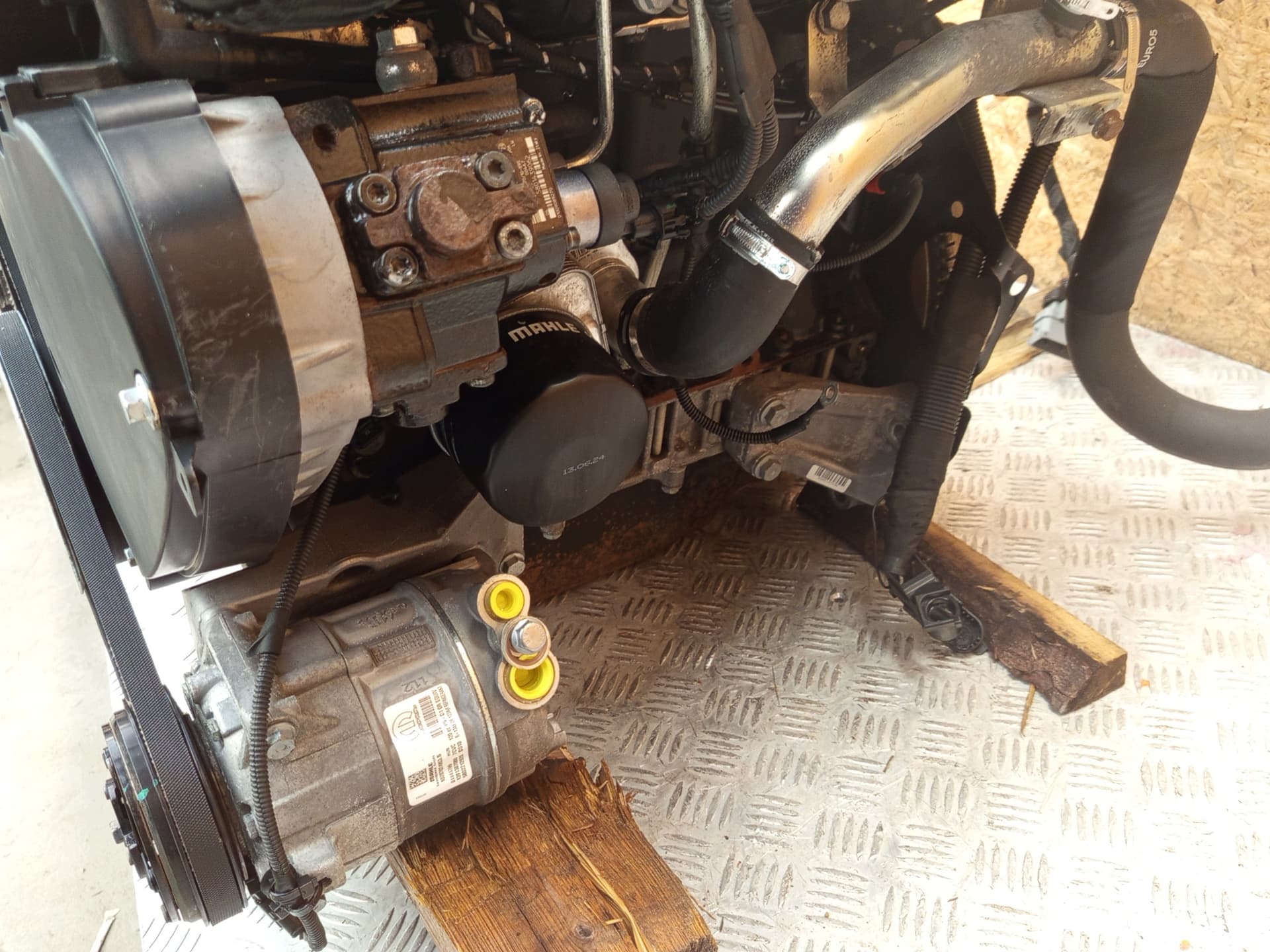 Moteur F1AGL411D — vue 14