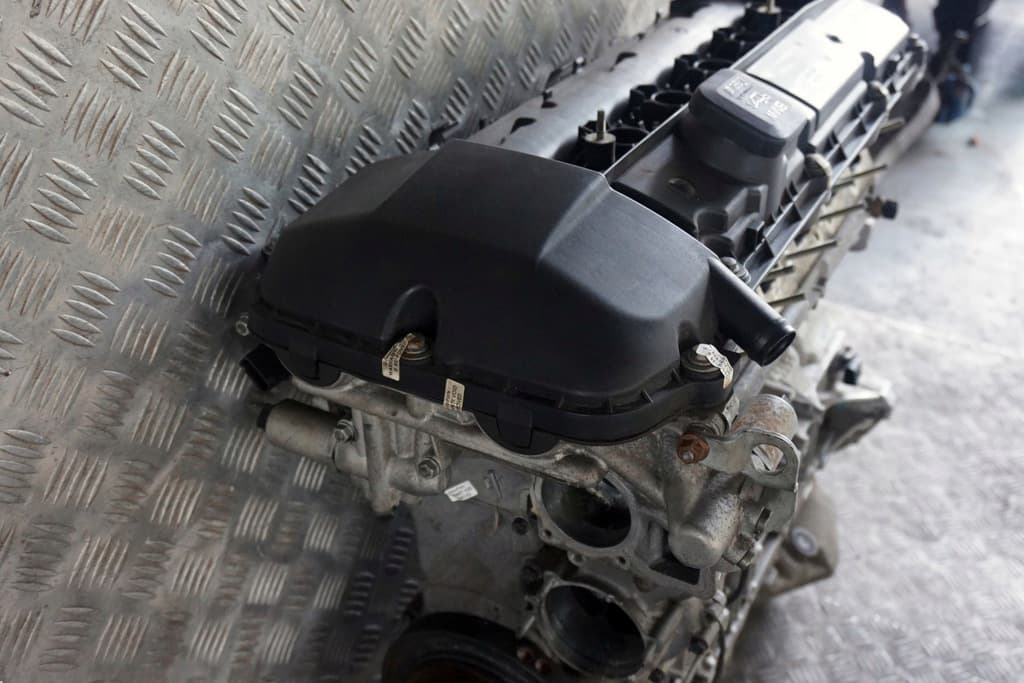 Moteur M54 B25 (256S5) — vue 4