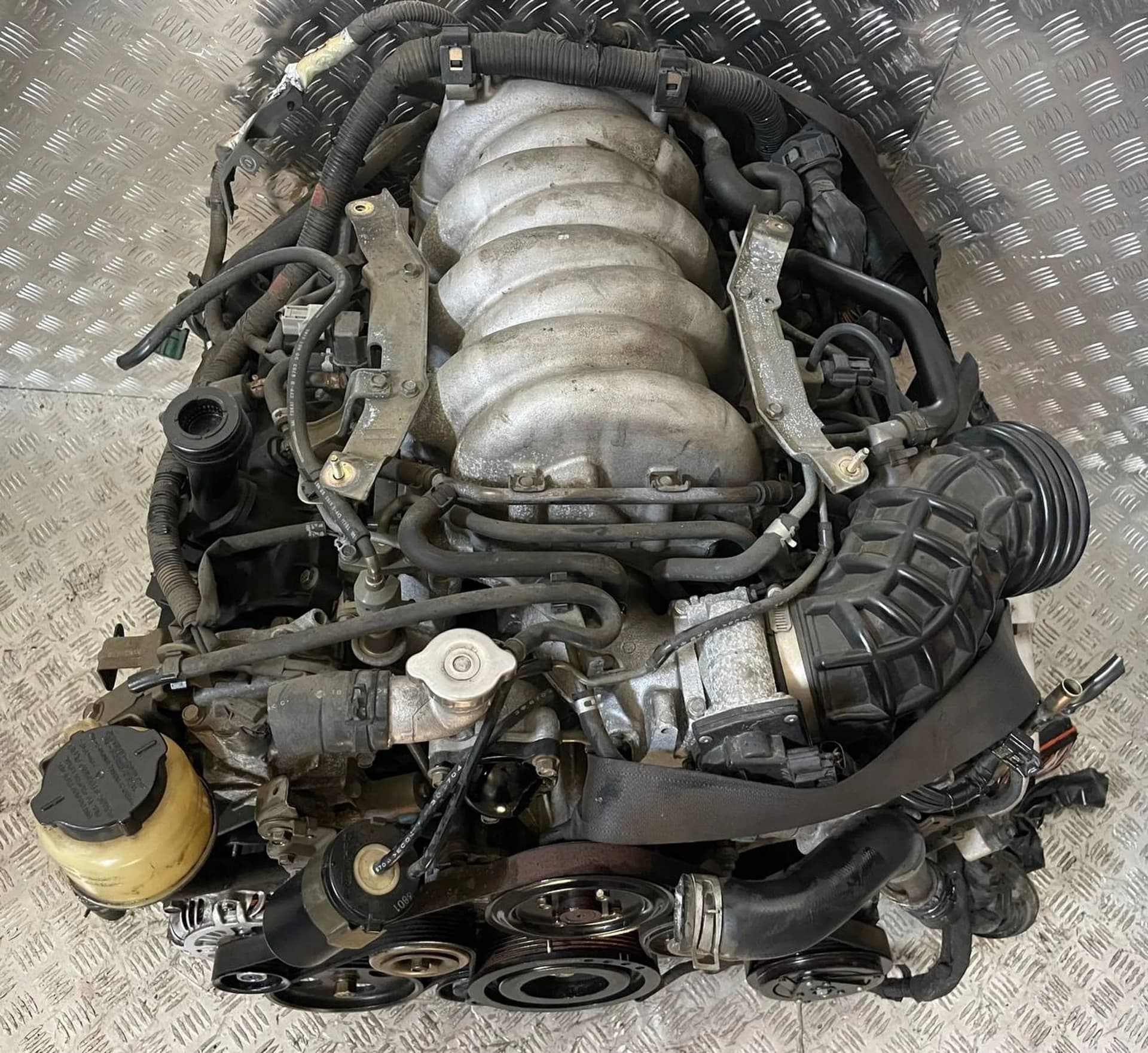 Moteur VK45DE — vue 4