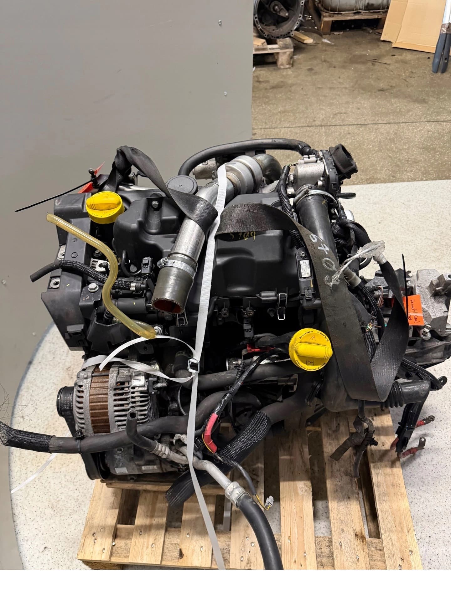 Moteur K9K 832 — vue 2