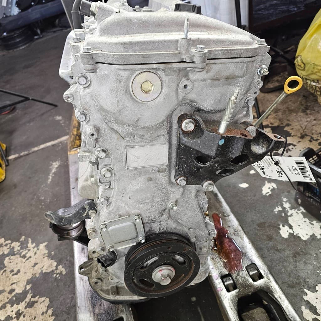 Moteur 2AR-FXE — vue 2