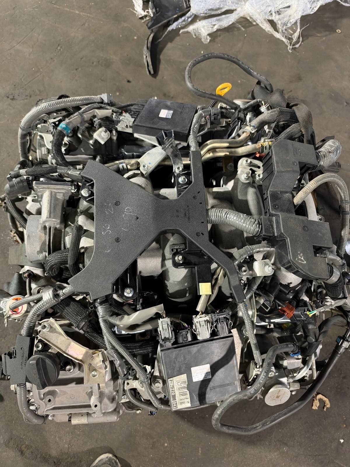 Moteur 2UR-GSE — vue 3