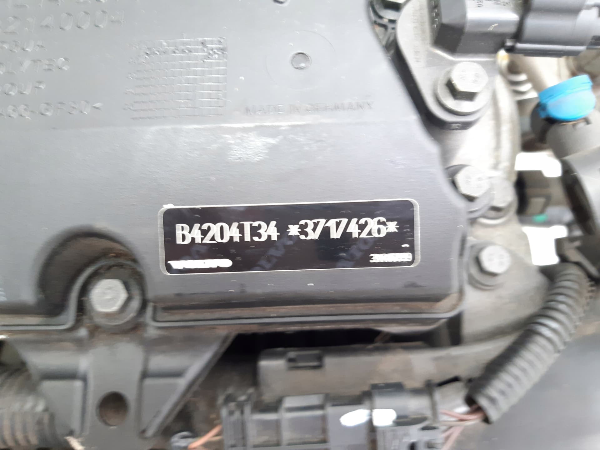 Moteur B 4204 T34 — vue 7