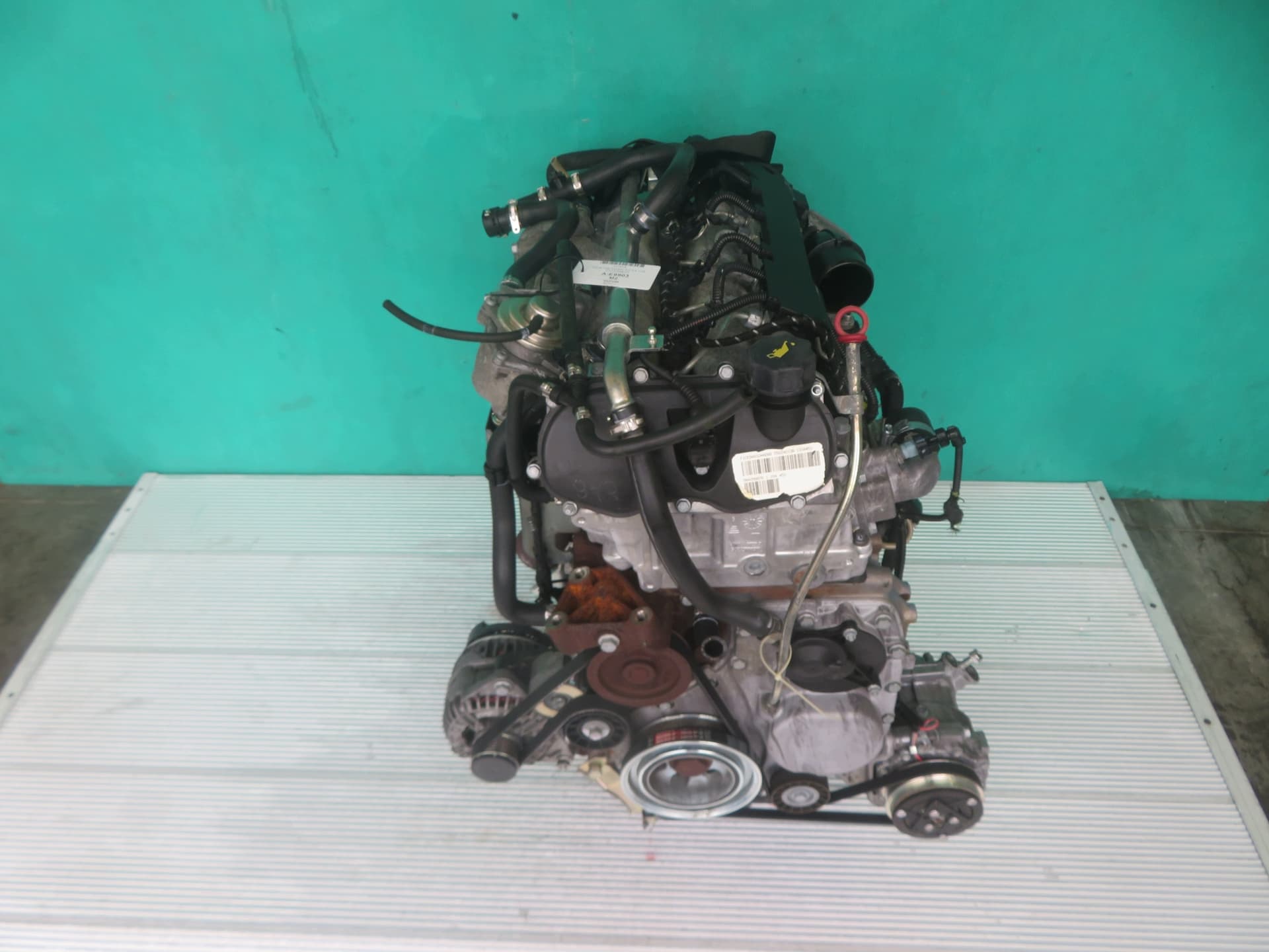 Moteur F1CE0481D (F30DT) — vue 7