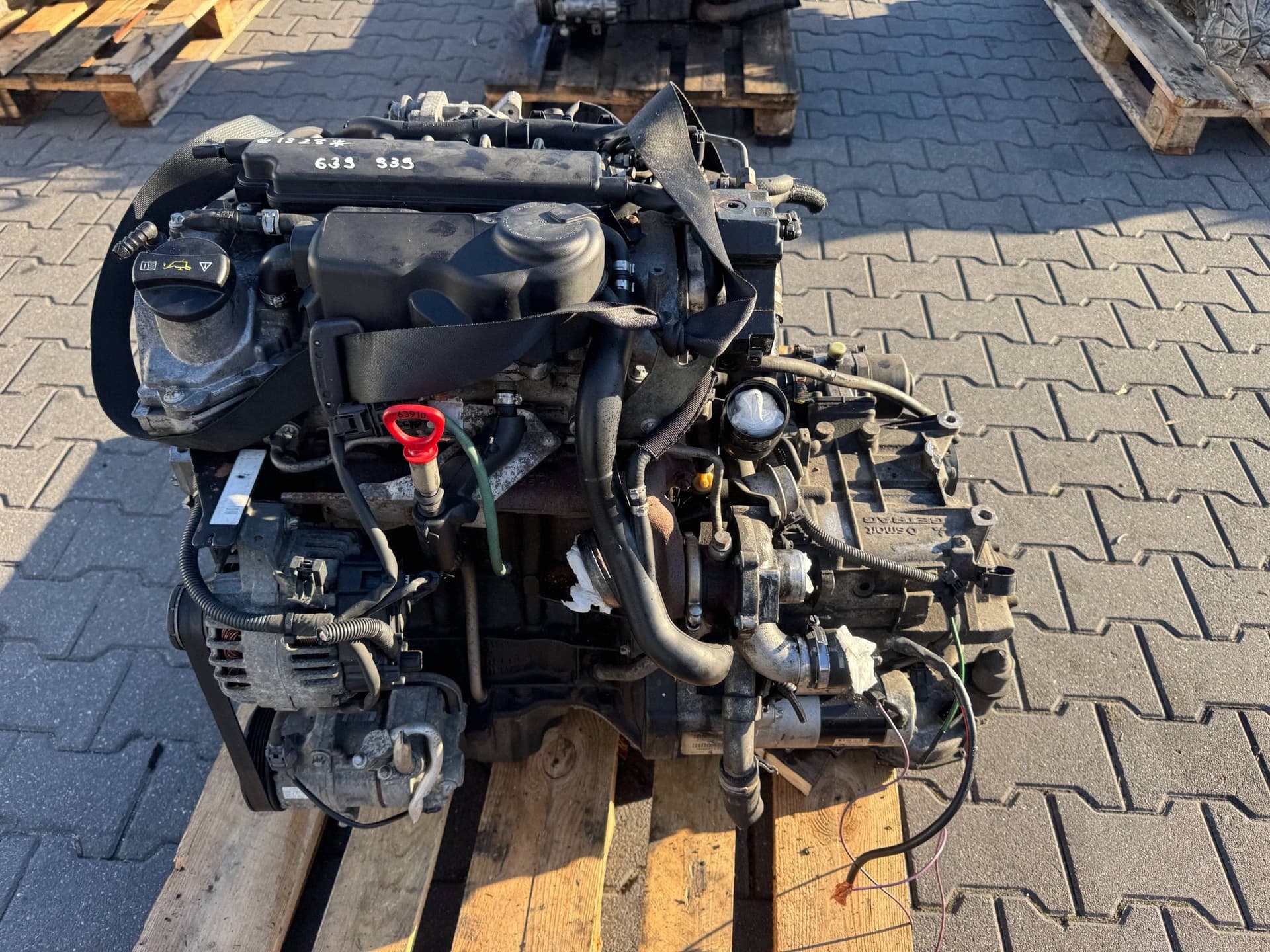 Moteur 4A90 — vue 7