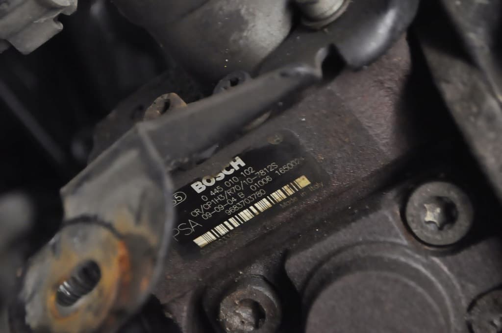 Moteur 8HX (DV4TD) — vue 2