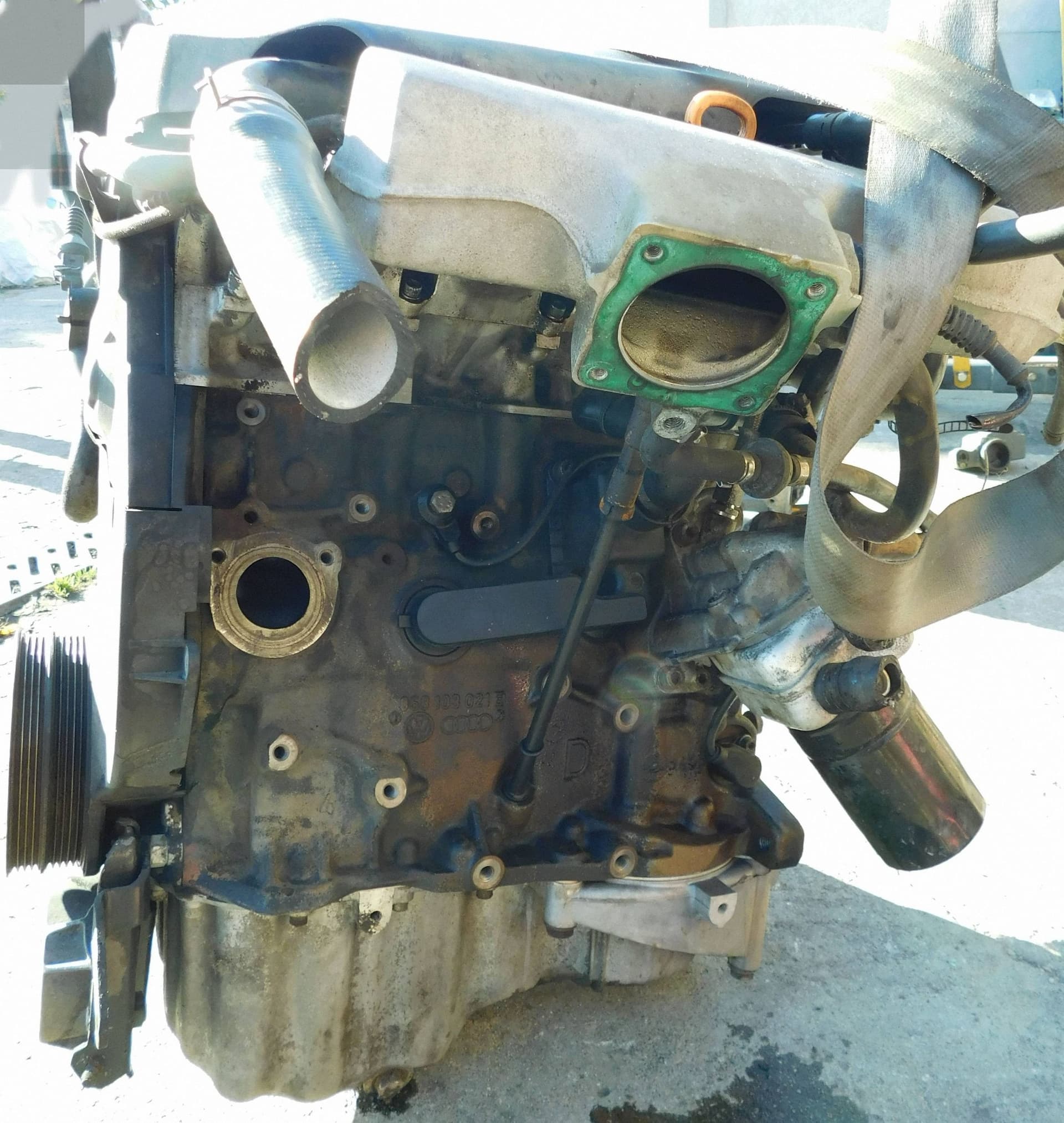 Moteur AEB — vue 3