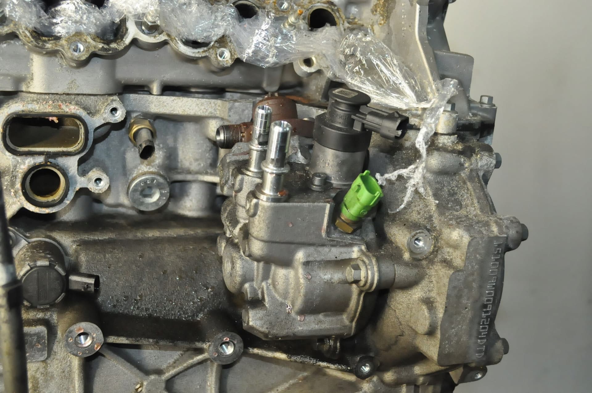 Moteur 204DTD(AJ20D4) — vue 3