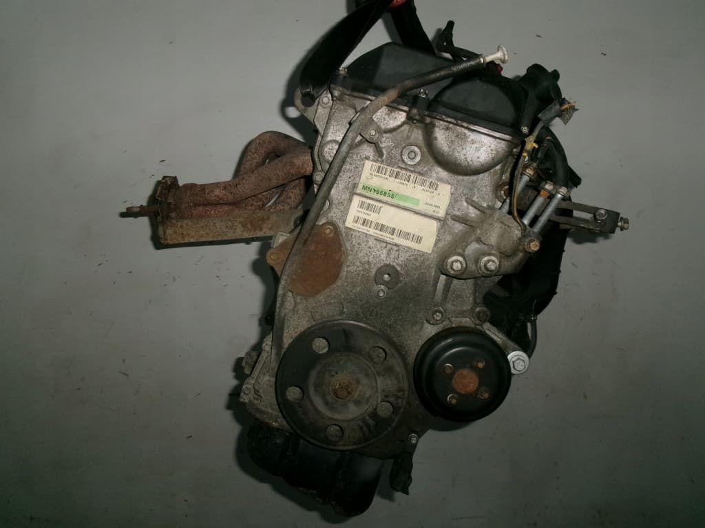 Moteur 4A90 — vue 3