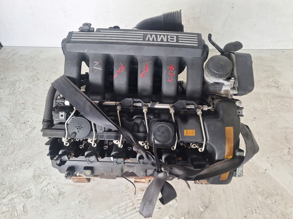 Moteur N53 B30 A — vue 8