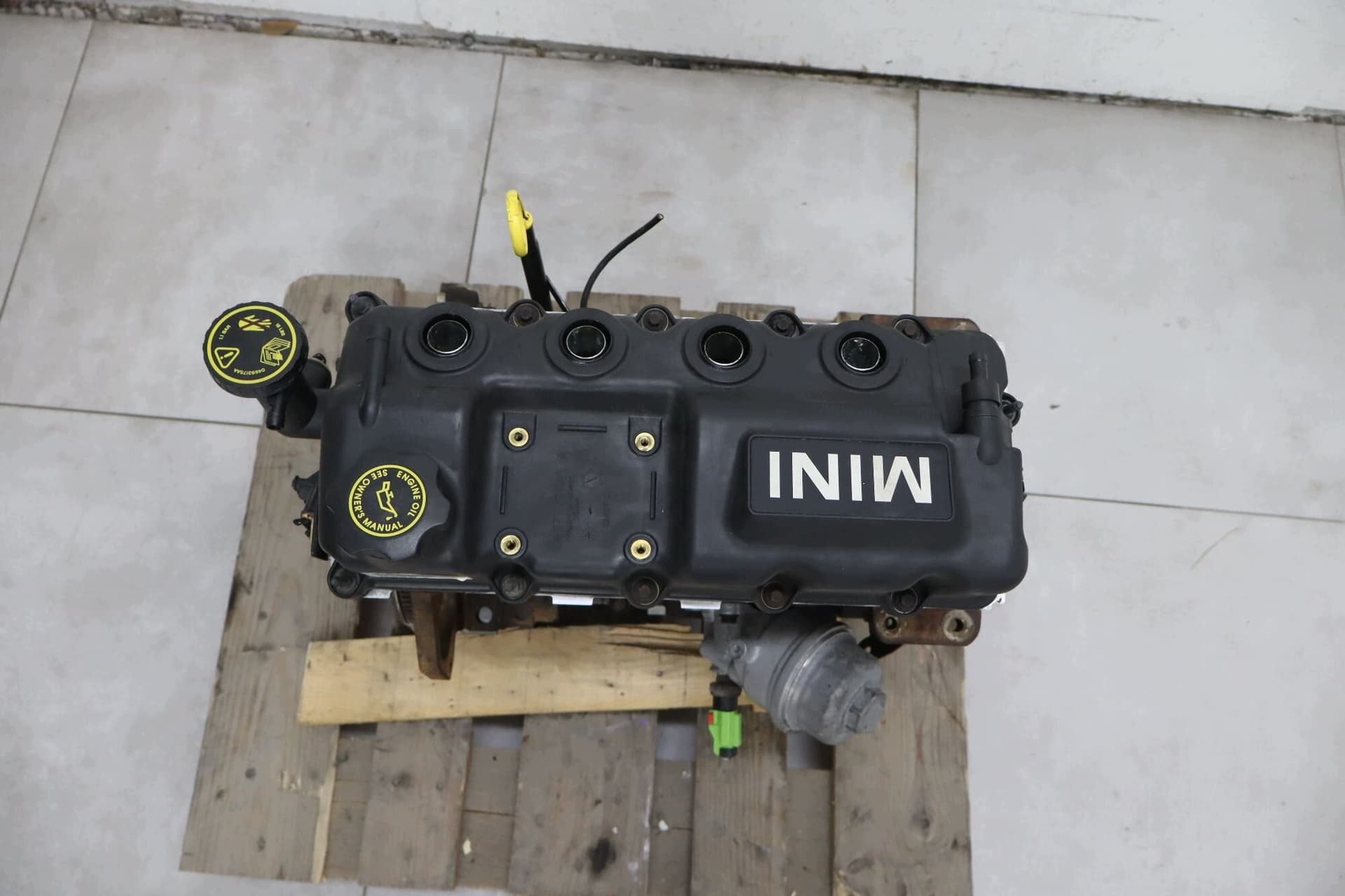 Moteur W10 B16 A — vue 2