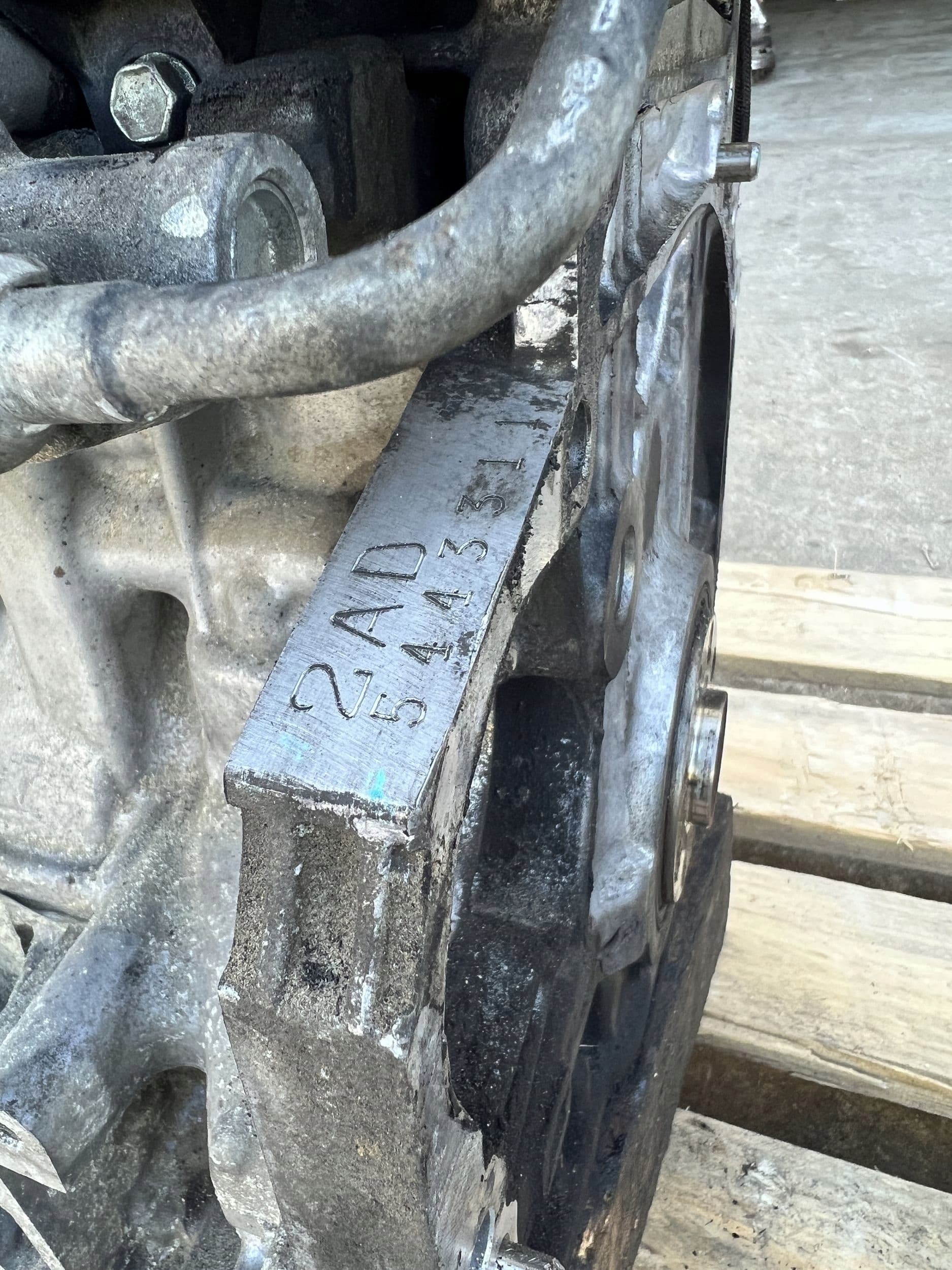 Moteur 2AD-FHV — vue 2