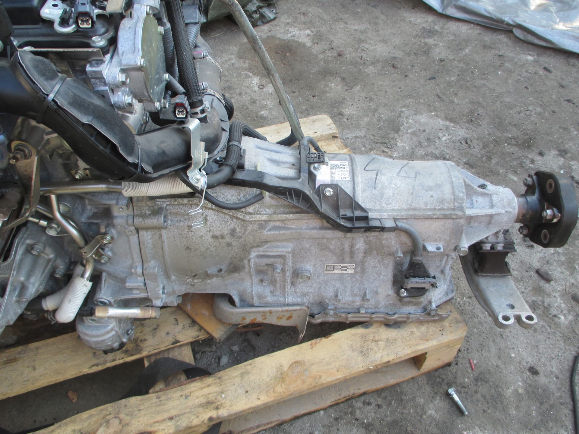 Moteur 8AR-FTS — vue 5