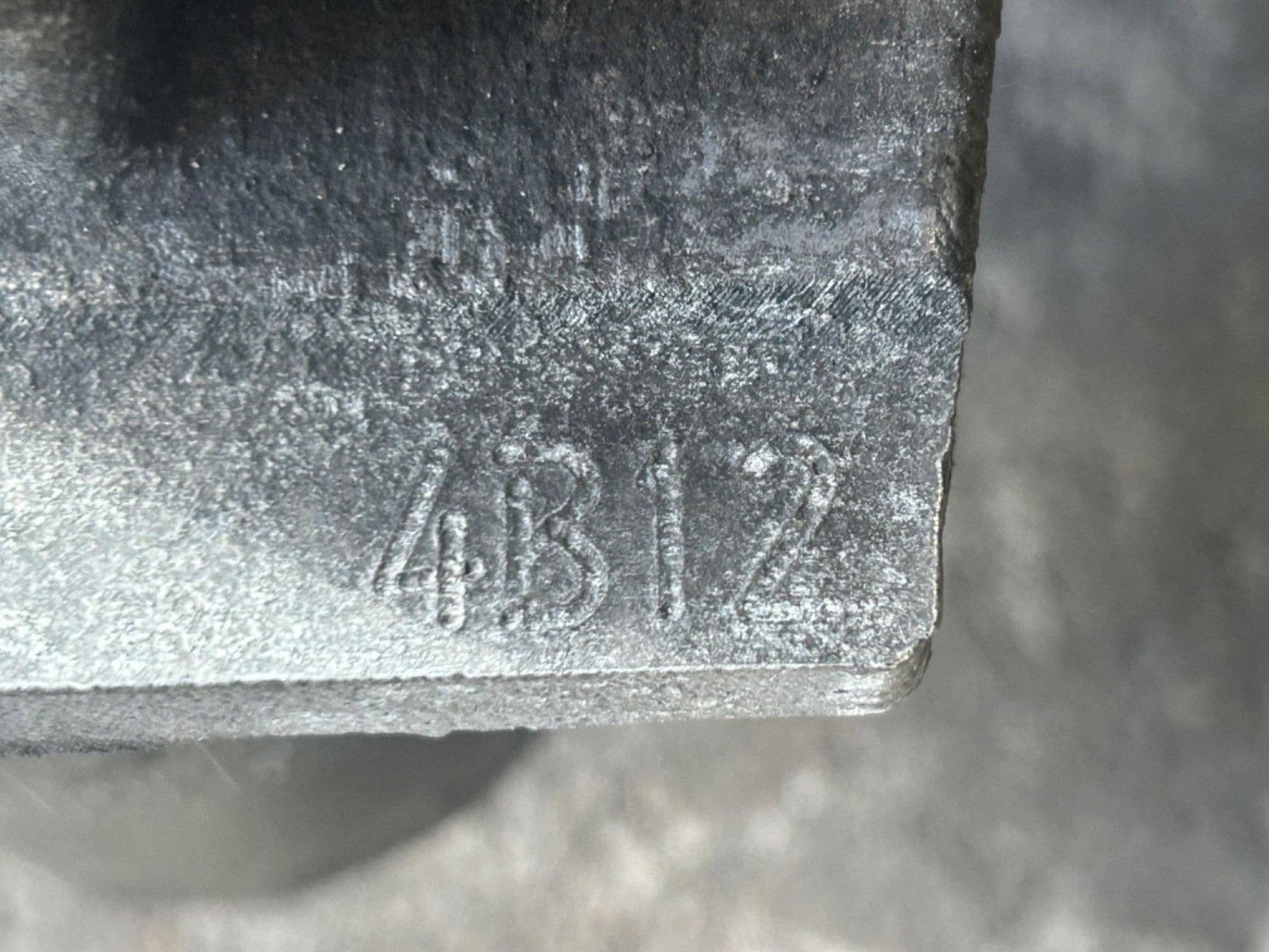 Moteur 4B12 — vue 12