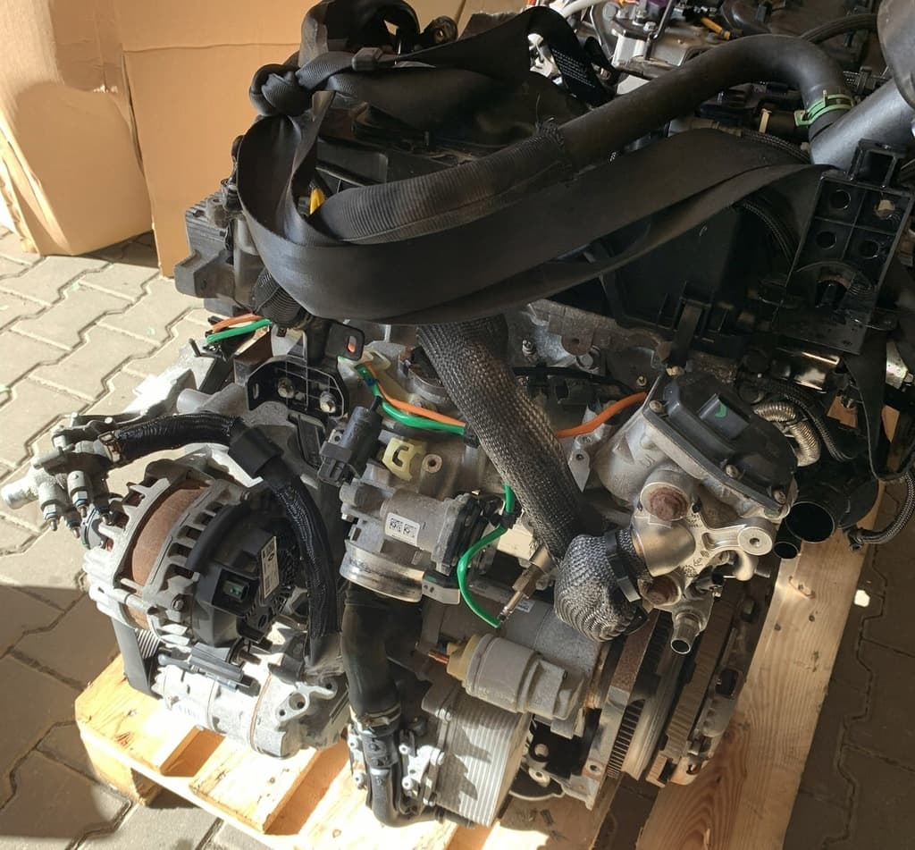 Moteur M9T 726 — vue 4