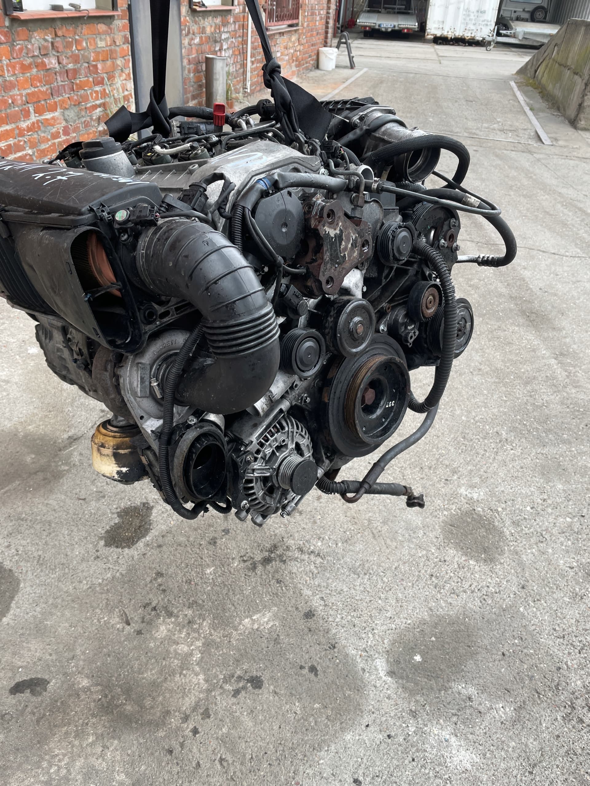 Moteur M 112.913 — vue 2