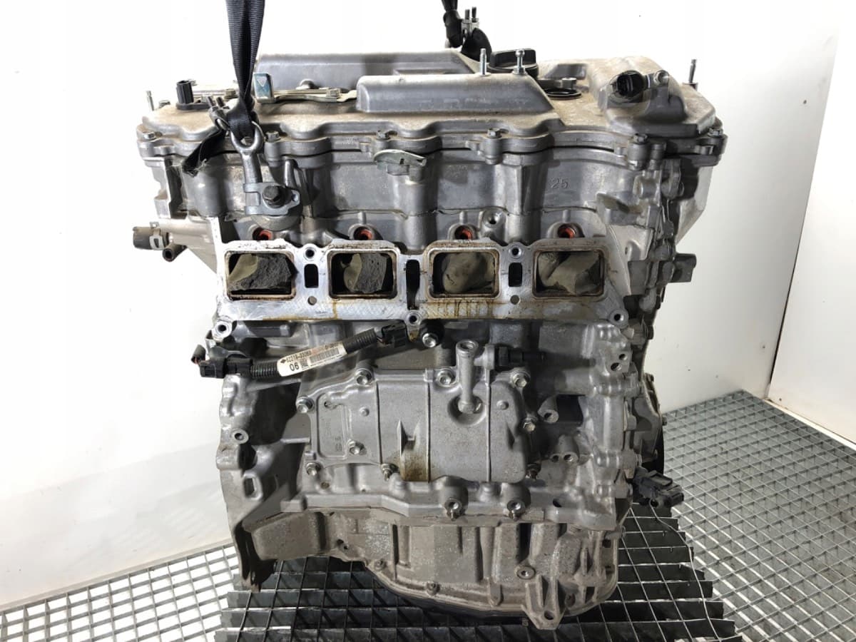 Moteur 2AR-FXE — vue 2