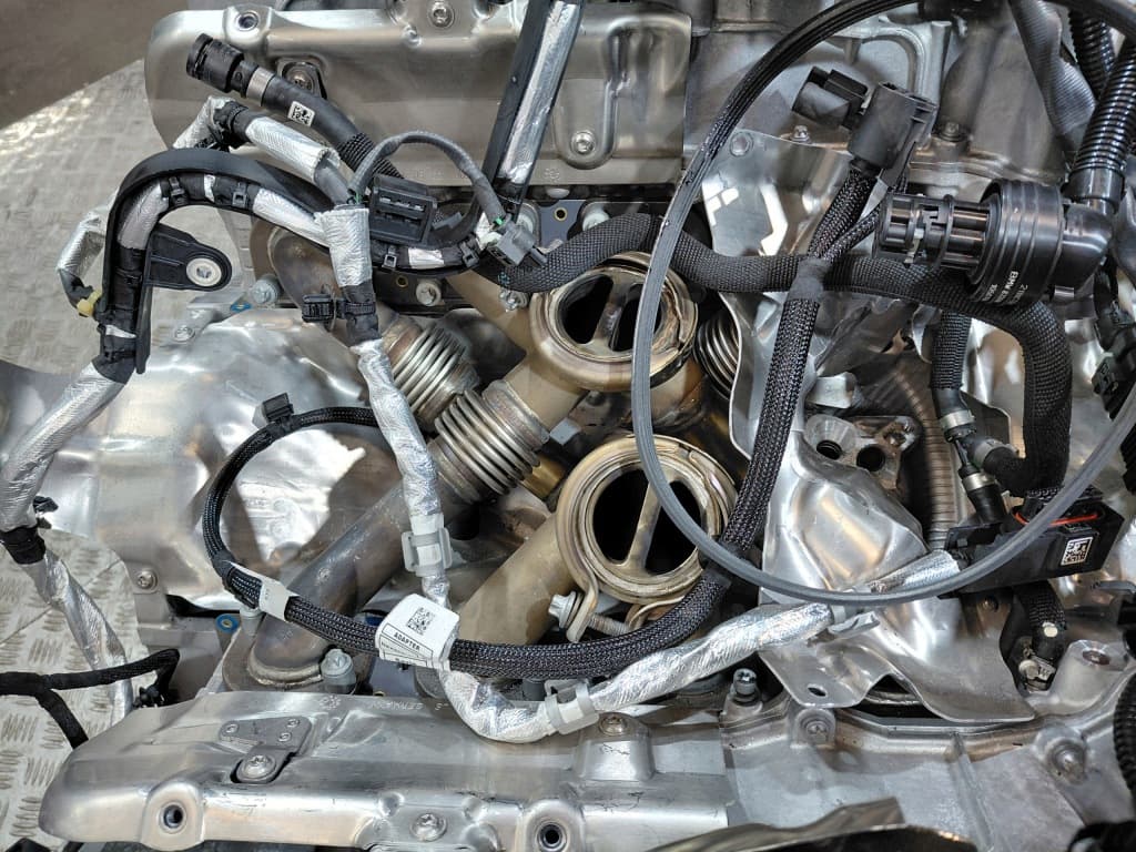 Moteur S68 B44 A — vue 7