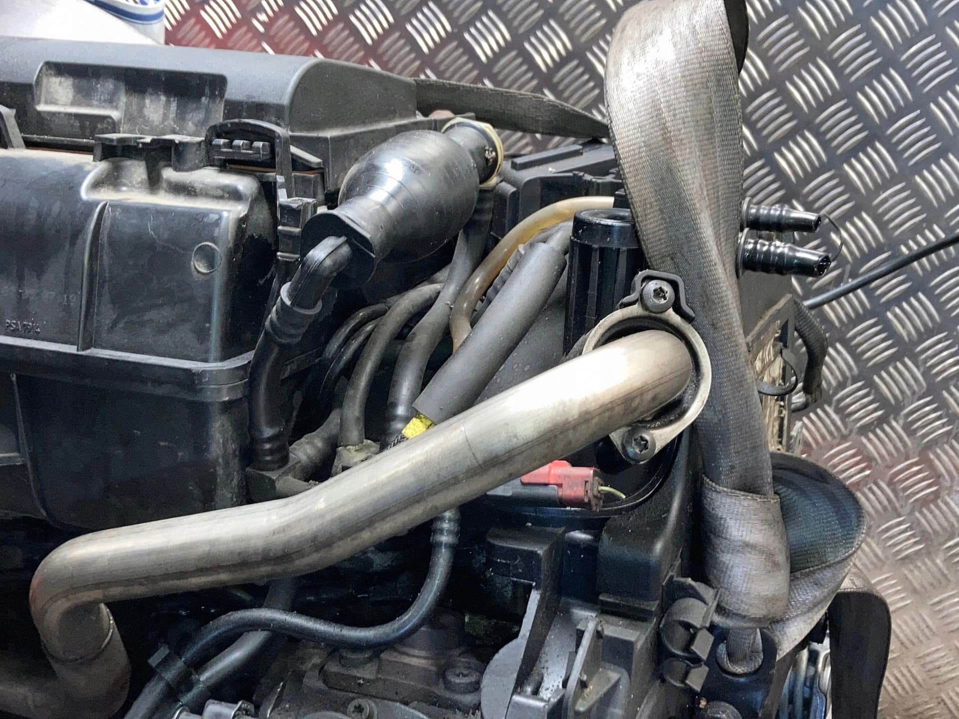 Moteur 8HZ (DV4TD) — vue 6