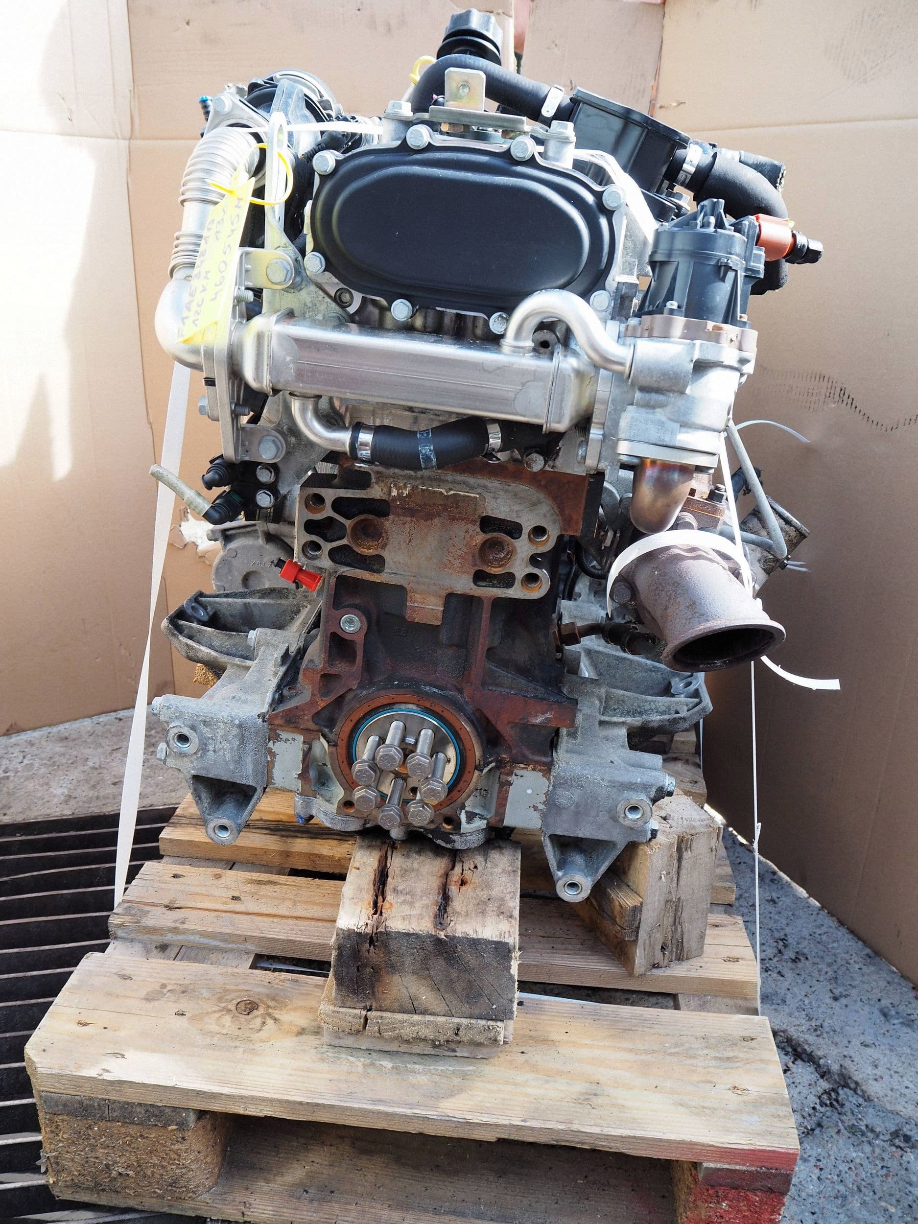 Moteur F1AE3481B — vue 4