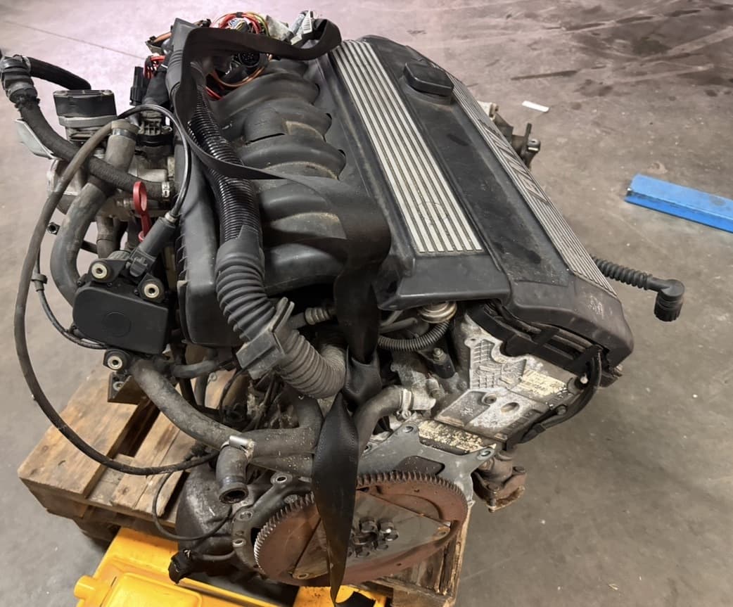 Moteur M52 B25 (256S3) — vue 2