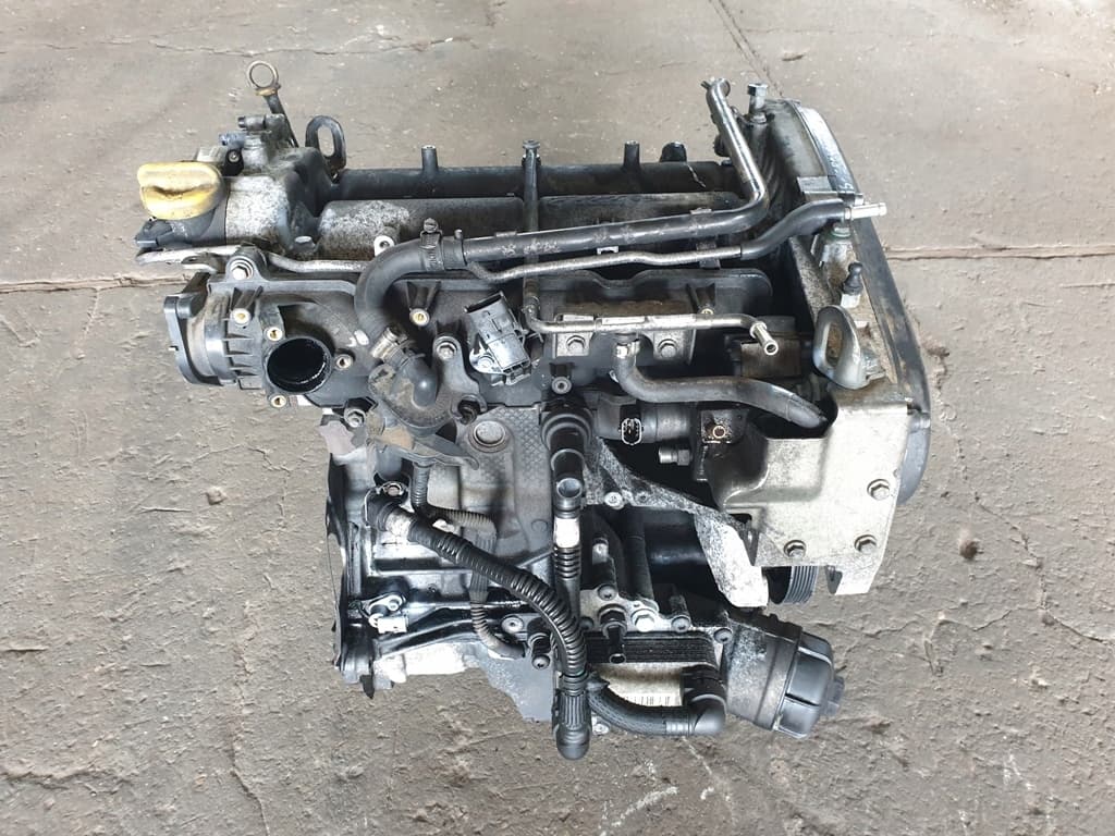 Moteur D16AA — vue 5