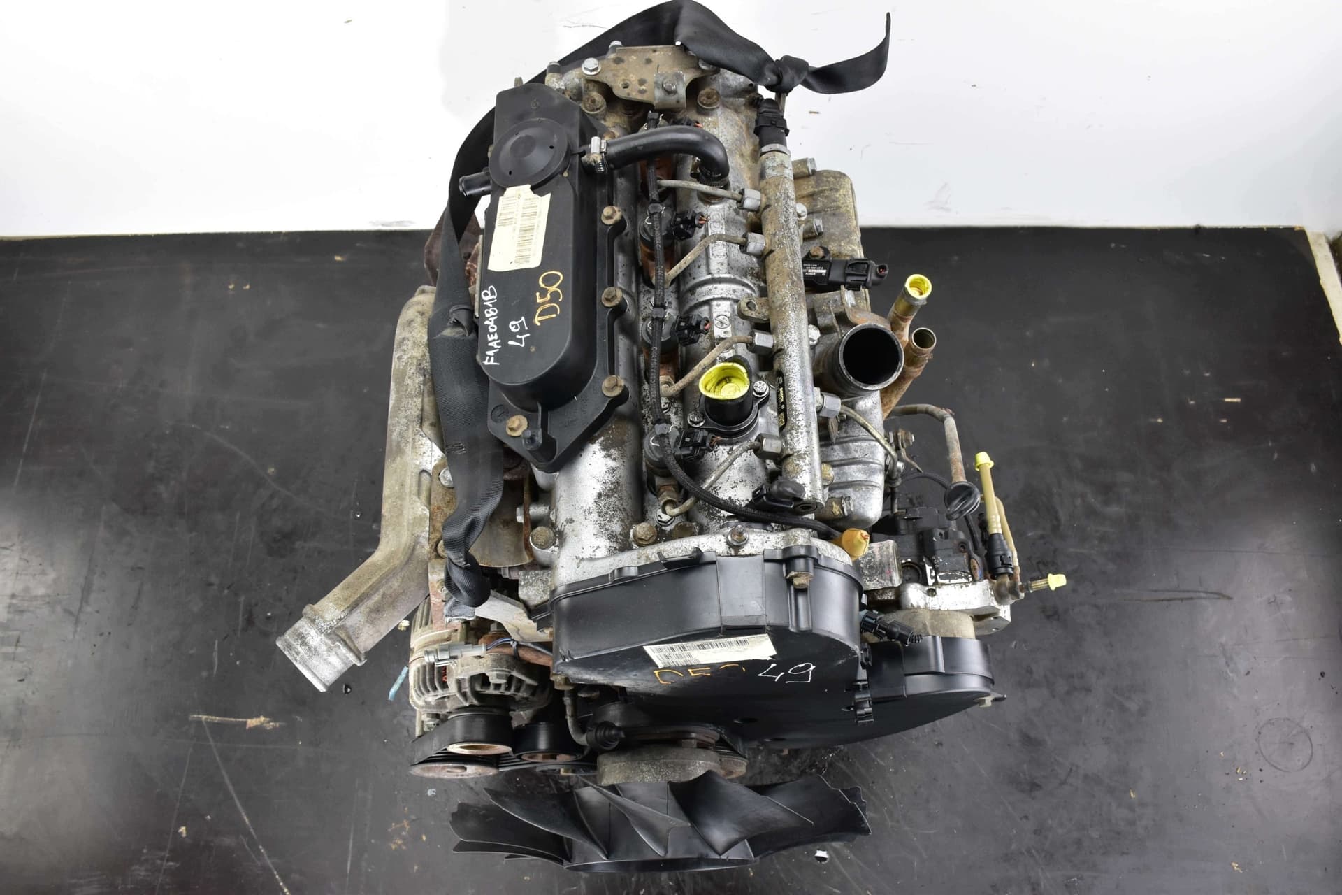 Moteur F1AE0481B — vue 2