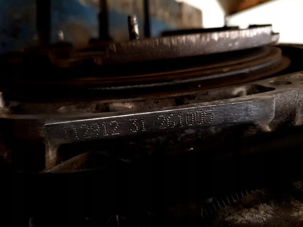 Moteur M 112.912 — vue 2