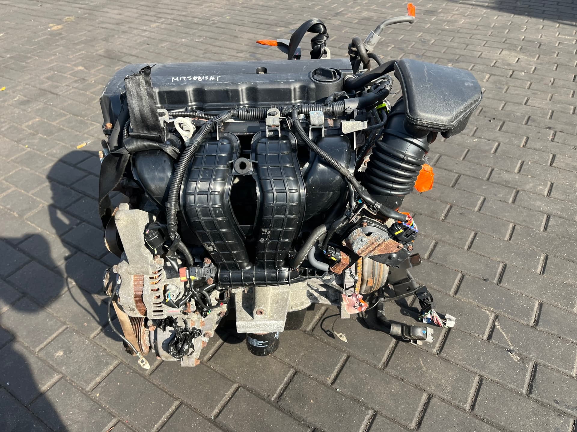 Moteur 4B12 — vue 3